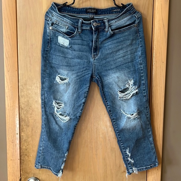 Judy Blue Denim - Judy Blue Capris size 9/29​